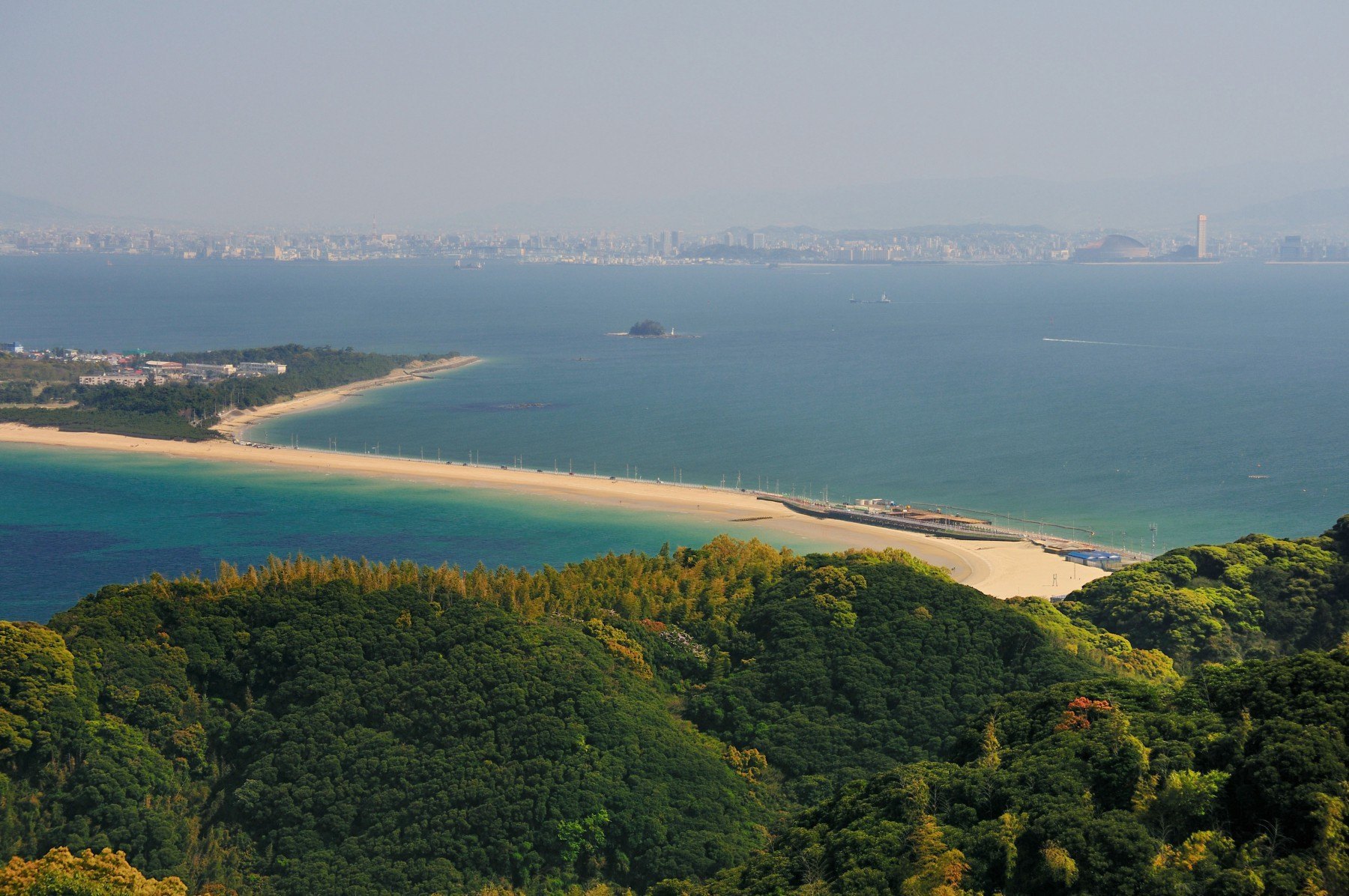 志賀島から見る海の中道(2009)の画像