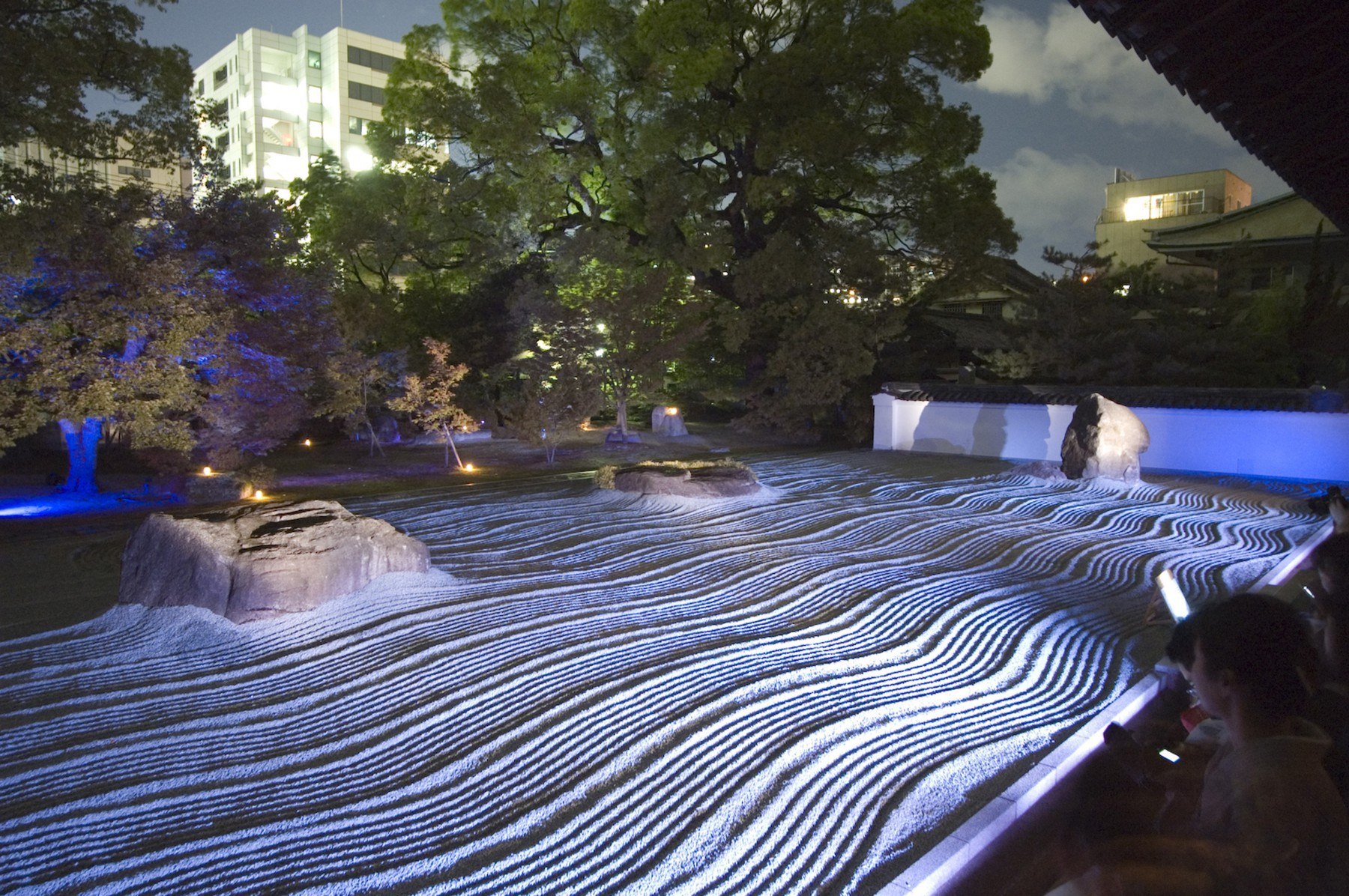承天寺の石庭をライトアップ(2007）の画像