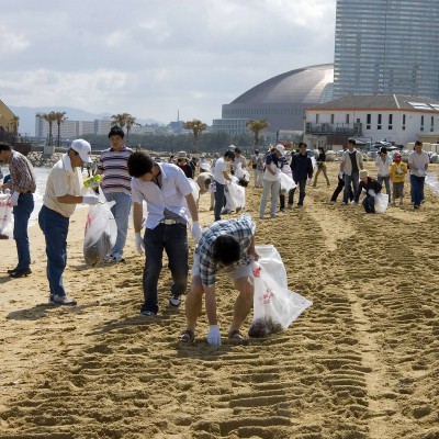 Image of June Love Earth Clean-up(2007)