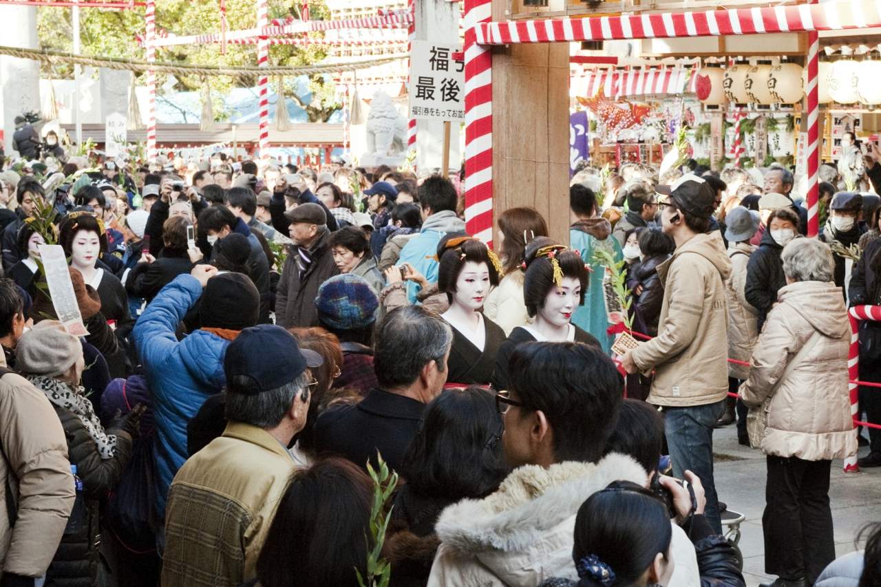 十日恵比須・博多芸妓衆の徒歩(かち)参り(2014)の画像